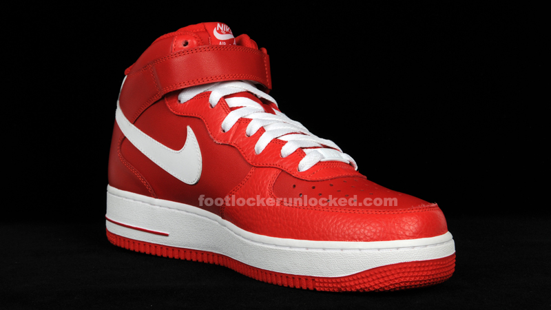 Nike Air Force 1 Mid 