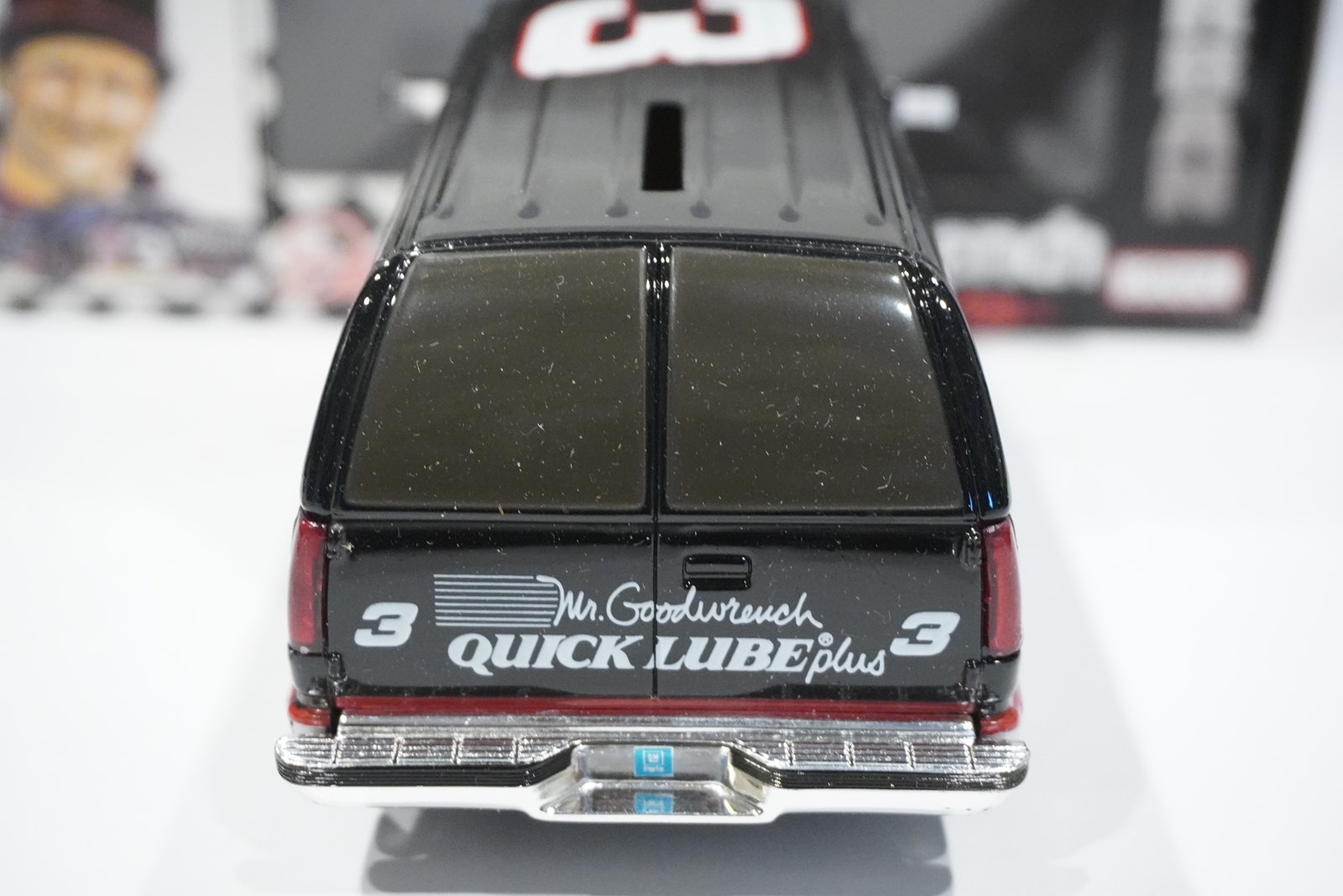 Dale Earnhardt Sr #3 GM Goodwrench 1:24 Brookfield Chevrolet