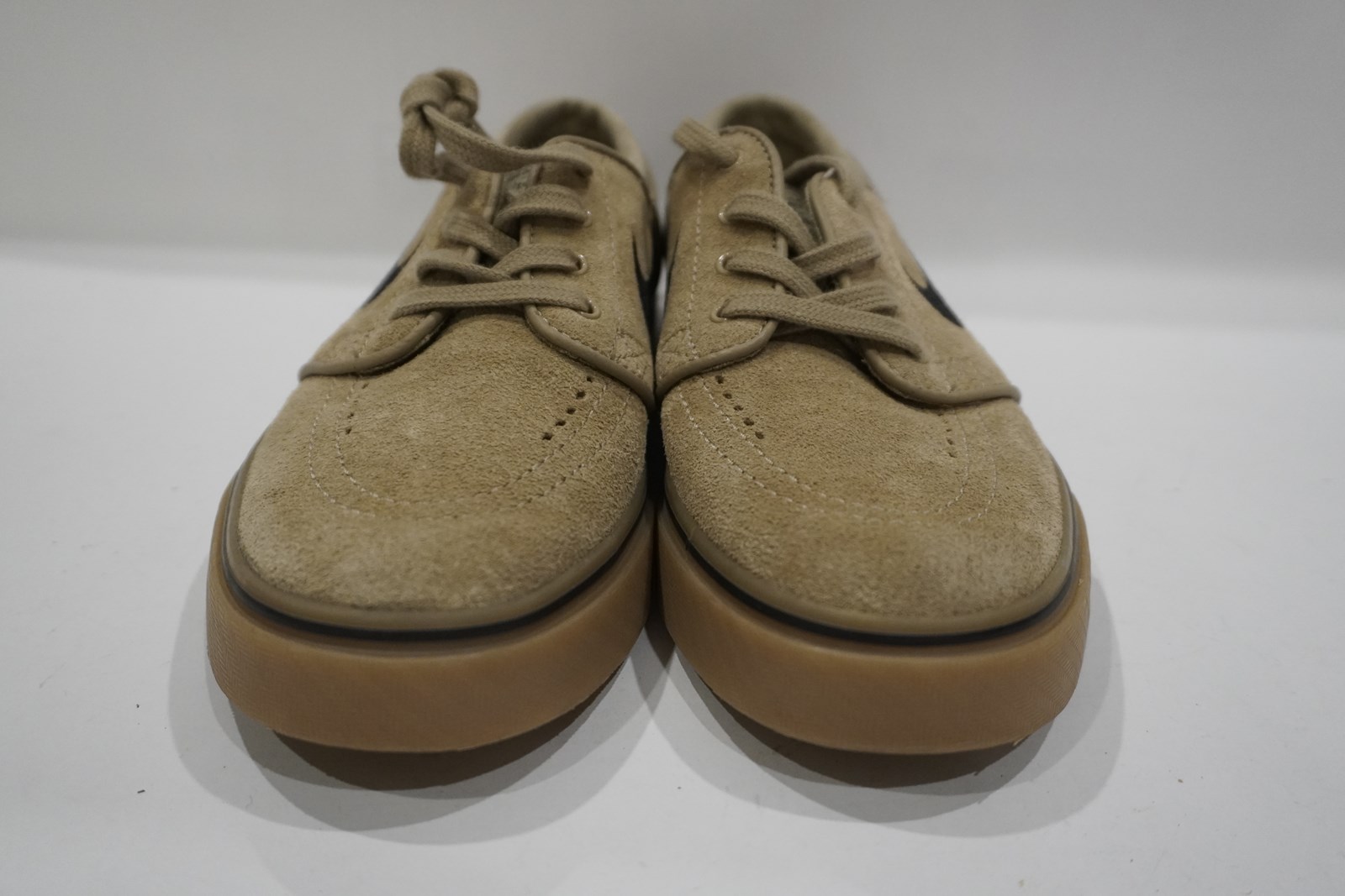 nike janoski khaki gum