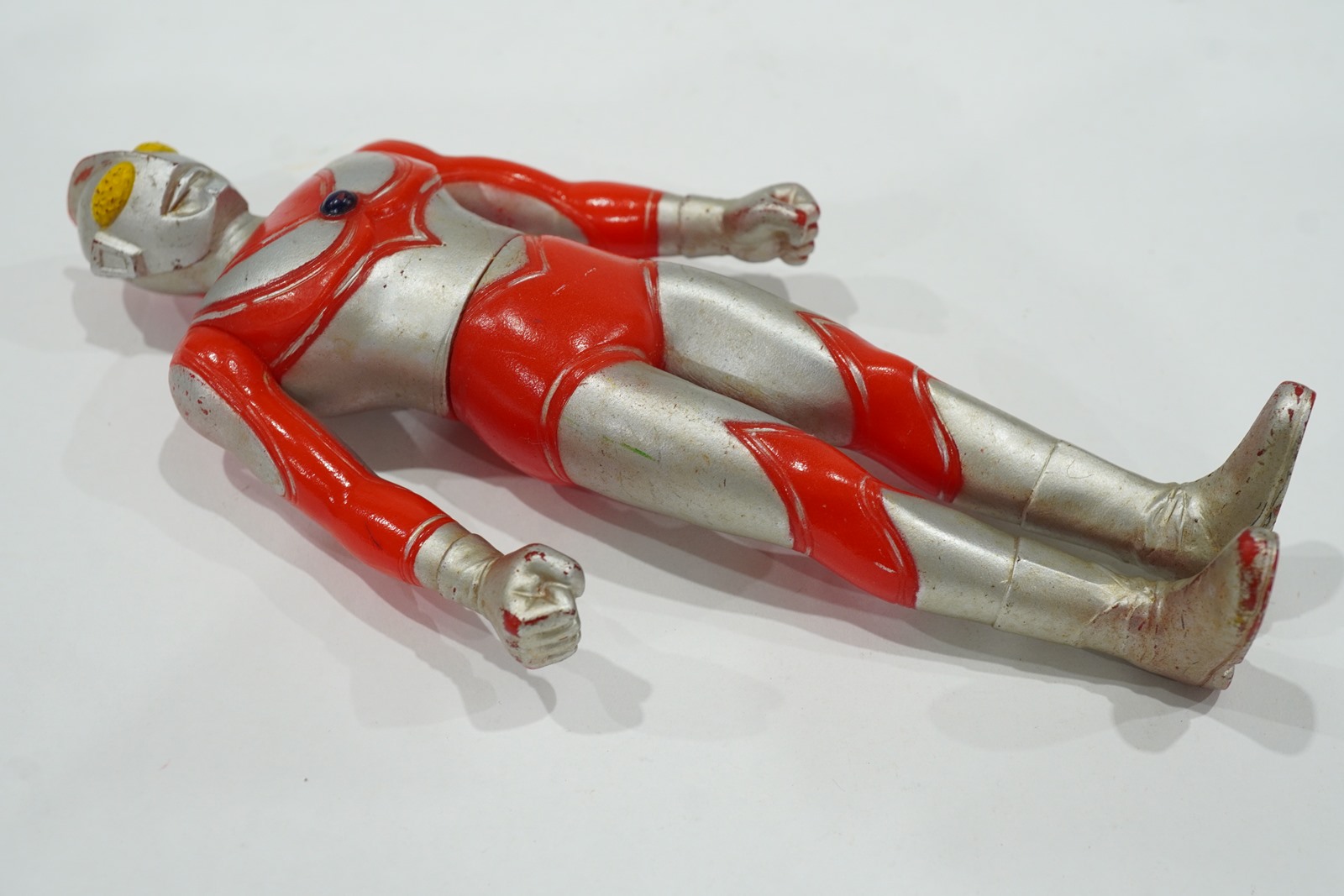 Vintage 1983 Bandai Japan Ultraman Sofubi Vinyl Figure 6 1/2 in